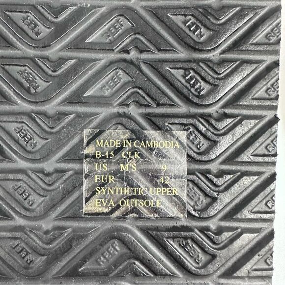 Gently worn Reef Men's Phantom Speed Logo Flip Flop, Brown, 9 M US - Picture 5 of 5